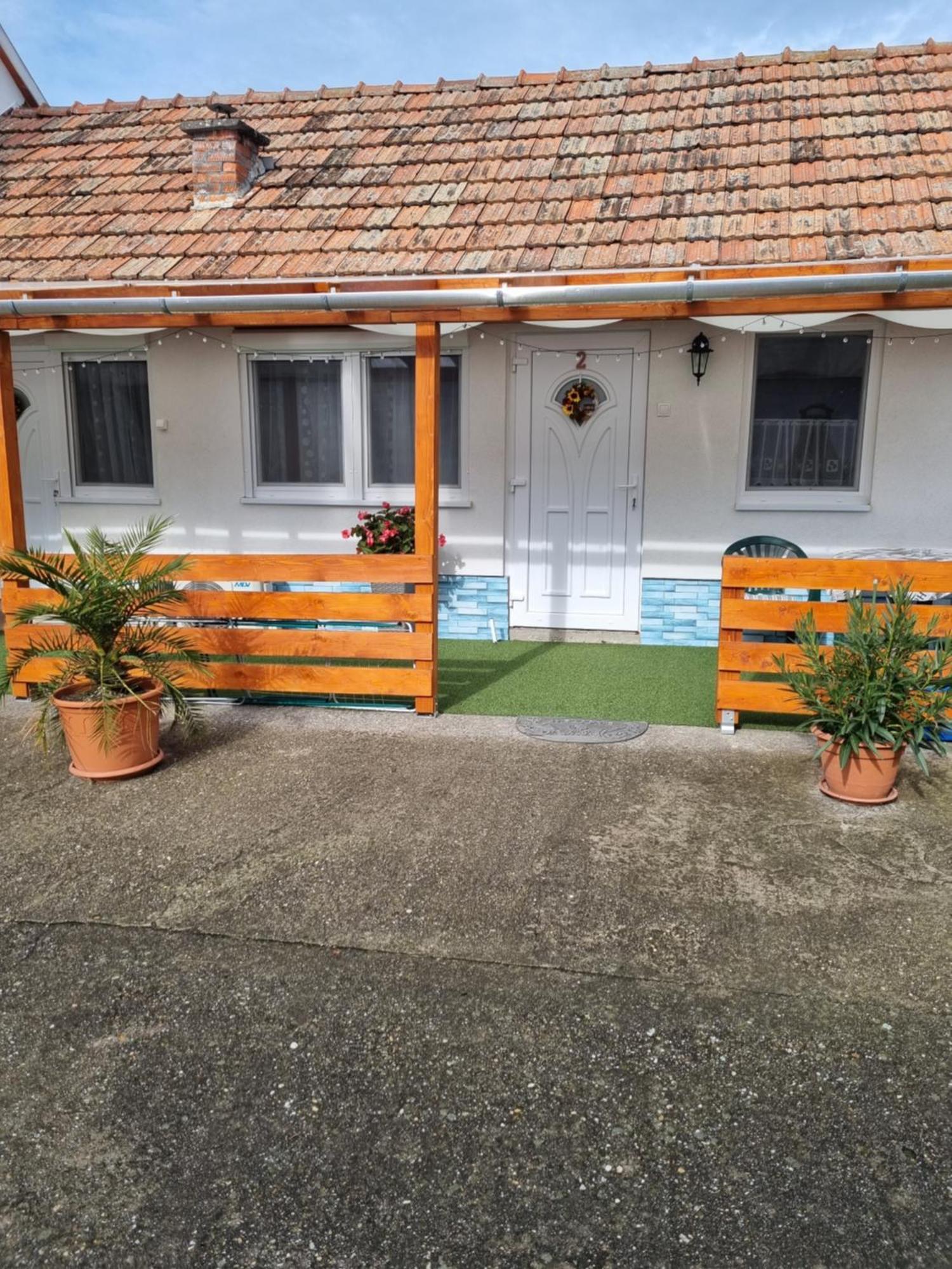 Appartement Napfeny *